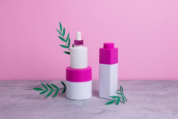 Bótox Madrid - Frascos de productos para la aplicación de tratamientos estéticos de rejuvenecimiento facial