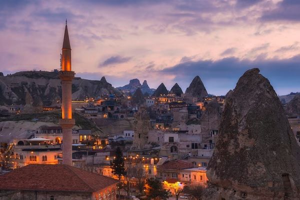 Injerto capilar Turquía - Imagen de la capital de Turquía en el atardecer
