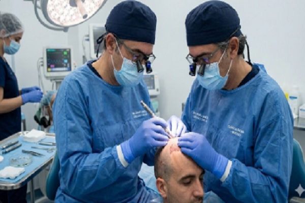 implantación de folículos en implante de cabello